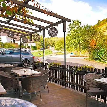 Hike By Emmerich Hotel 2*
