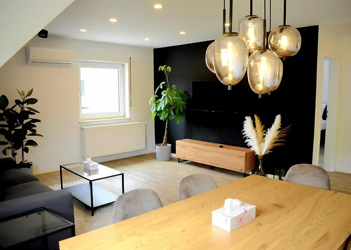 Hike By Emmerich وينينغين