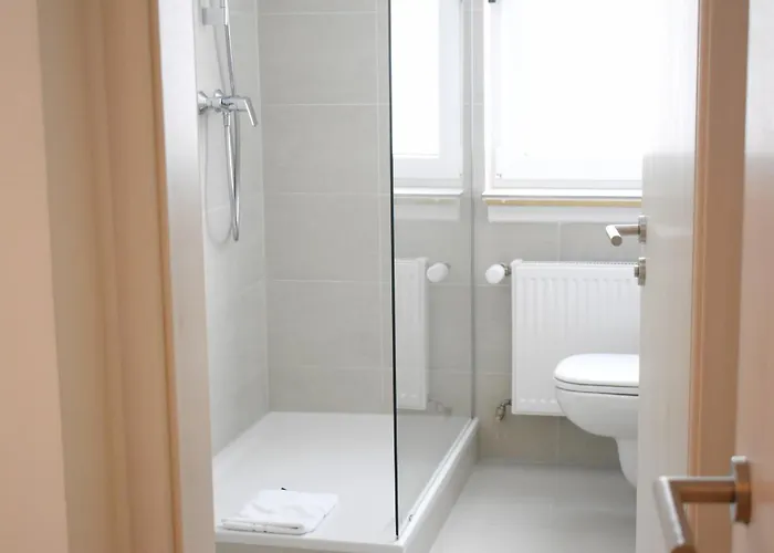 فندق Hike By Emmerich وينينغين