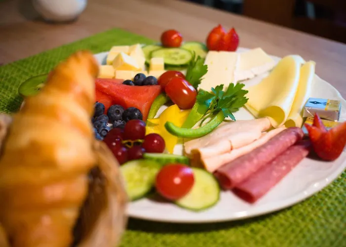 فندق Hike By Emmerich 2*